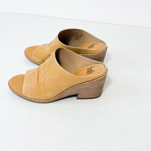 Sofft Strathmore NWB Sz 9.5 Soleil Yellow Luxe Italian Ruched Slide Wedge Shoes - Picture 12 of 16